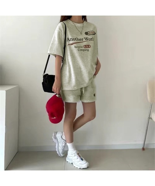 CHEER(チアー)の「RacingプリントTシャツ×ショートパンツSET(セットアップ・レディース・ライトグレー/ブラック/グレー・M)」の14枚目の写真