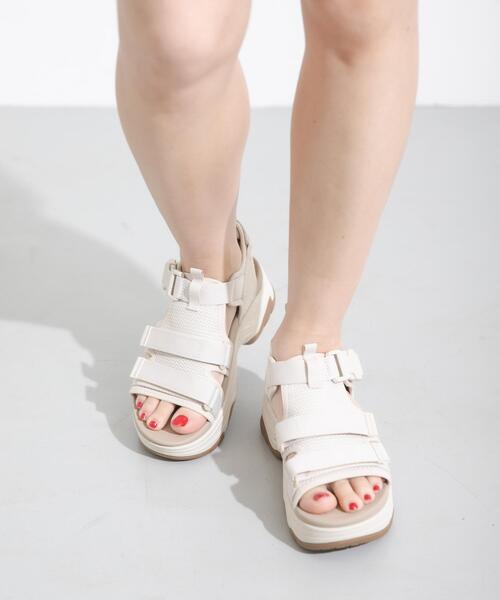 URBAN RESEARCH Sonny Label(アーバンリサーチサニーレーベル)の「Teva W HURRICANE AMPSOLE GAILA(サンダル・レディース・ホワイト系その他/ブラック・6/7)」の3枚目の写真