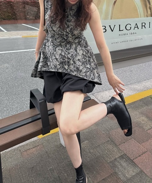 WILLFULLY(ウィルフリー)の「architectural jacquard piping sleeveless tops(Tシャツ/カットソー・レディース・ブルー系その他/ブラック/ナチュラル・FREE)」の14枚目の写真