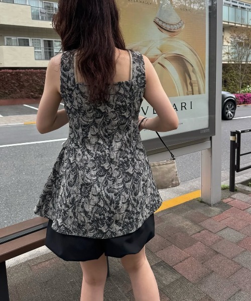 WILLFULLY(ウィルフリー)の「architectural jacquard piping sleeveless tops(Tシャツ/カットソー・レディース・ブルー系その他/ブラック/ナチュラル・FREE)」の16枚目の写真