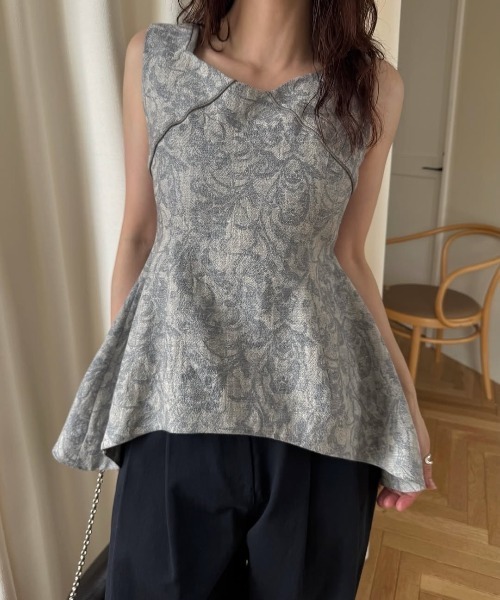 WILLFULLY(ウィルフリー)の「architectural jacquard piping sleeveless tops(Tシャツ/カットソー・レディース・ブルー系その他/ブラック/ナチュラル・FREE)」の10枚目の写真