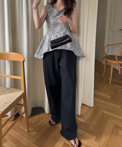 WILLFULLY(ウィルフリー)の「architectural jacquard piping sleeveless tops(Tシャツ/カットソー・レディース・ブルー系その他/ブラック/ナチュラル・FREE)」の11枚目の写真