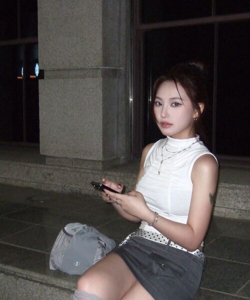 VOONT（ブント）の「Shirring High Neck Sleeveless (IVORY)（Tシャツ/カットソー・レディース・アイボリー・OS）」の9枚目の写真