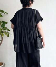 バック切替麻調シアーブラウス