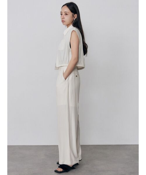 MURUA(ムルーア)の「【セットアップ対応】ブラッシュライクショートシャツ 夏服(シャツ/ブラウス・レディース・ブラウン/アイボリー/ブラック・FREE)」の11枚目の写真