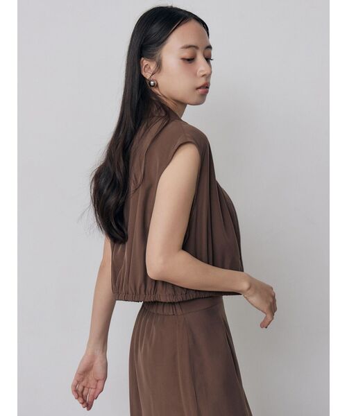 MURUA(ムルーア)の「【セットアップ対応】ブラッシュライクショートシャツ 夏服(シャツ/ブラウス・レディース・ブラウン/アイボリー/ブラック・FREE)」の15枚目の写真
