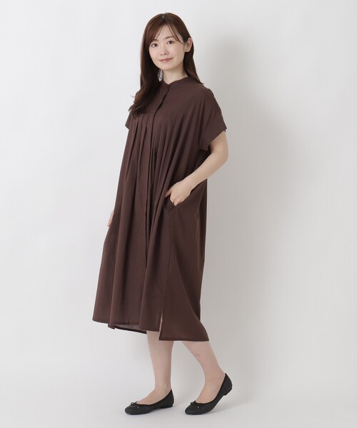 one'sterrace(ワンズテラス)の「スタンドカラー 半袖キャンブリックワンピース(ワンピース・レディース・ダークブラウン系8/ベージュ系8/ブルー系その他7/オレンジ系その他5・02)」の21枚目の写真