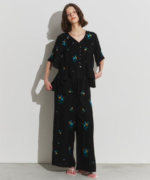 Unitage(ユニテージ)の「オリジナル刺繍楊柳イージーパンツ(その他パンツ・レディース・アイボリー/ブラック・FREE)」の10枚目の写真