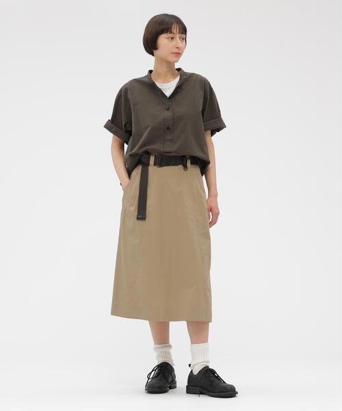 MHL.(エムエイチエル)の「YARN DYED COTTON VOILE SHIRT(シャツ/ブラウス・レディース・ブルー/カーキ・1/2)」の7枚目の写真