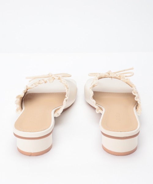 Anely(アネリー)の「レザー調 フロント リボン フリル ミュール(サンダル・レディース・シルバー/アイボリー・22.5cm/23cm/23.5cm/24cm/24.5cm)」の17枚目の写真