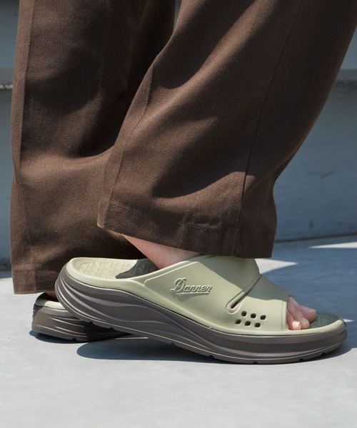Danner(ダナー)の「Danner/ダナー MIZUGUMO SWIFT SLIDE ダナー ミズグモ スウィフト スライド スリッパサンダル つっかけサンダル 2026年春夏(サンダル・メンズ・ブラック/モスグリーン・8/10/9)」の1枚目の写真