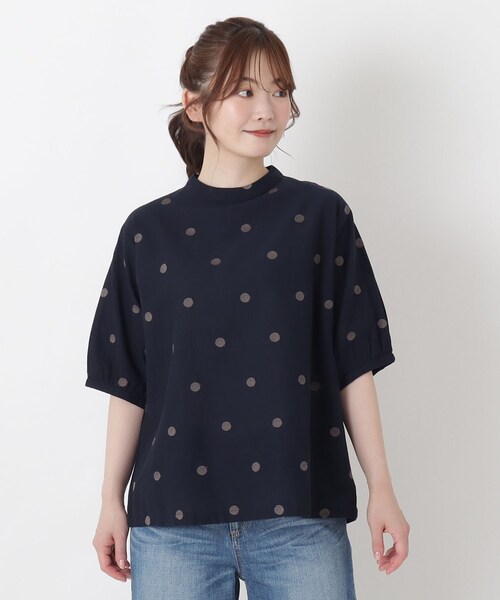one'sterrace(ワンズテラス)の「綿麻ドット刺繍 パフスリーブブラウス(シャツ/ブラウス・レディース・ネイビー系5/ブラック系8/グレー系その他7・02)」の3枚目の写真