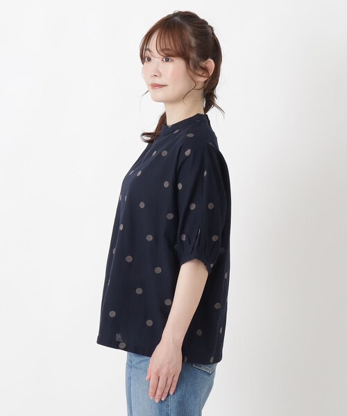 one'sterrace(ワンズテラス)の「綿麻ドット刺繍 パフスリーブブラウス(シャツ/ブラウス・レディース・ネイビー系5/ブラック系8/グレー系その他7・02)」の16枚目の写真