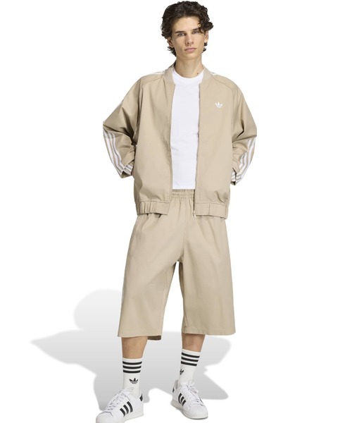 adidas(アディダス)の「adidas ADICOLOR SST COTTON TWILL SHORTS / アディダス アディカラー SST コットン ツイル ショーツ(その他パンツ・メンズ・カーキ・M/L/XL/S/XXL)」の9枚目の写真