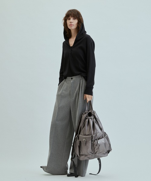 cii(シー)の「【UNISEX】Faux leather metallic backpack / フェイクレザーメタリックリュックサック(バックパック/リュック・メンズ・シルバー/ブラック・FREE)」の11枚目の写真