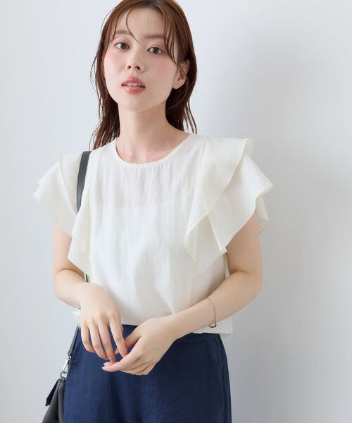 le.coeur blanc(ルクールブラン)の「フレンチフレアスリーブブラウス(シャツ/ブラウス・レディース・ブラック/オフホワイト/イエロー・38)」の1枚目の写真