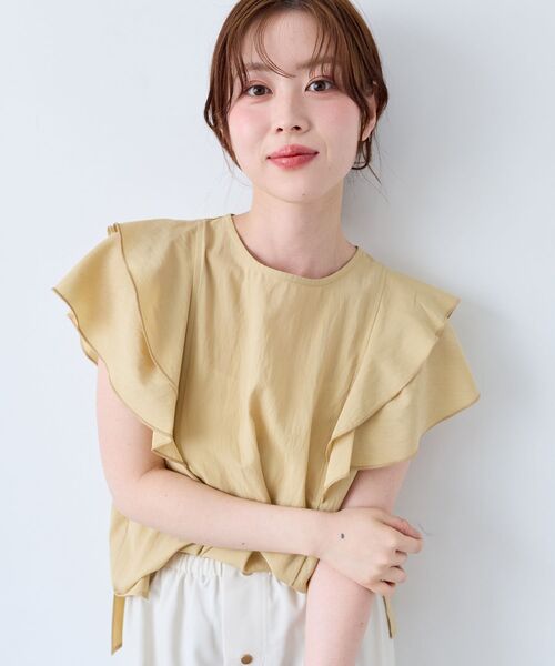 le.coeur blanc(ルクールブラン)の「フレンチフレアスリーブブラウス(シャツ/ブラウス・レディース・ブラック/オフホワイト/イエロー・38)」の3枚目の写真