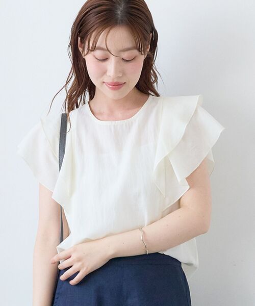 le.coeur blanc(ルクールブラン)の「フレンチフレアスリーブブラウス(シャツ/ブラウス・レディース・ブラック/オフホワイト/イエロー・38)」の17枚目の写真