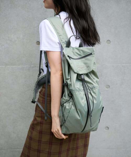 OUTDOOR PRODUCTS(アウトドアプロダクツ)の「追加5 PACKABLE BACKPACK(バックパック/リュック・レディース・ブラック/レッド/ライトグレー・FREE)」の9枚目の写真