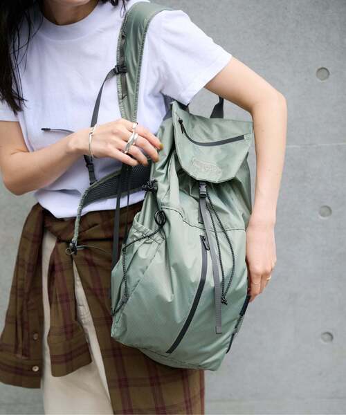 OUTDOOR PRODUCTS(アウトドアプロダクツ)の「追加5 PACKABLE BACKPACK(バックパック/リュック・レディース・ブラック/レッド/ライトグレー・FREE)」の10枚目の写真