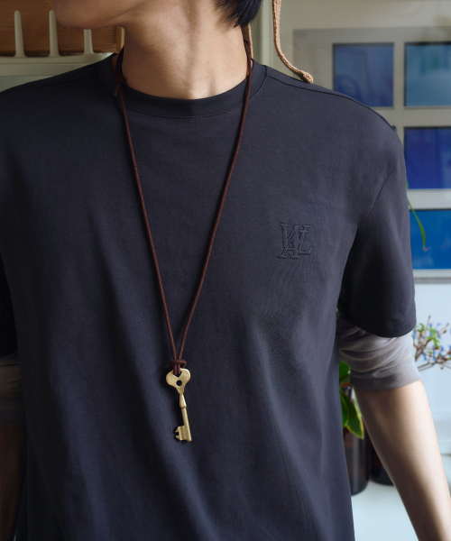 WOOALONG（ウアロン）の「Basic cotton regular t-shirts -CHARCOAL（Tシャツ/カットソー・メンズ・チャコール・LARGE/MEDIUM）」の4枚目の写真
