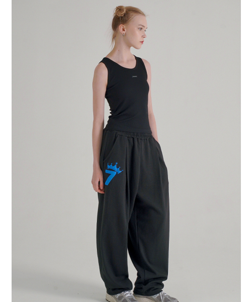 FABULOUS ARCHIVE（ファビュラスアーカイブ）の「SEVEN BALLOON PANTS BLACK(FCG1PT695M)（スウェットパンツ・レディース・ブラック・MEDIUM）」の2枚目の写真
