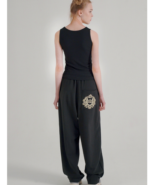 FABULOUS ARCHIVE（ファビュラスアーカイブ）の「SEVEN BALLOON PANTS BLACK(FCG1PT695M)（スウェットパンツ・レディース・ブラック・MEDIUM）」の4枚目の写真