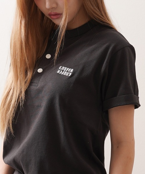 Laufer(ロイファー)の「【Laufer】ボトルラベル クロップド ヘンリーネックTシャツ / バックプリント&胸刺繍 ユニセックス(Tシャツ/カットソー・メンズ・ネイビー/ナチュラル/ブラック/スミクロ・M/S/L)」の19枚目の写真