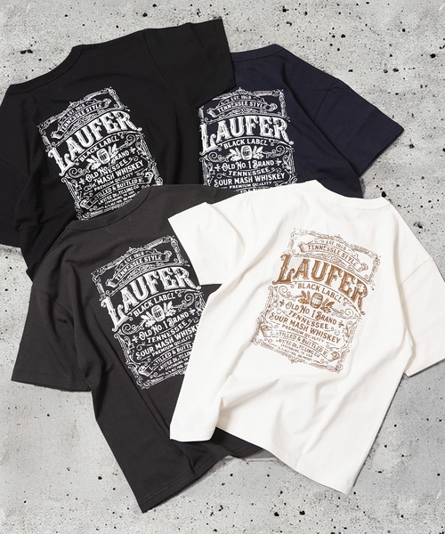 Laufer(ロイファー)の「【Laufer】ボトルラベル クロップド ヘンリーネックTシャツ / バックプリント&胸刺繍 ユニセックス(Tシャツ/カットソー・メンズ・ネイビー/ナチュラル/ブラック/スミクロ・M/S/L)」の6枚目の写真