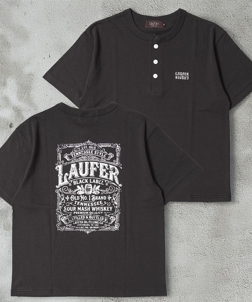 Laufer(ロイファー)の「【Laufer】ボトルラベル クロップド ヘンリーネックTシャツ / バックプリント&胸刺繍 ユニセックス(Tシャツ/カットソー・メンズ・ネイビー/ナチュラル/ブラック/スミクロ・M/S/L)」の16枚目の写真