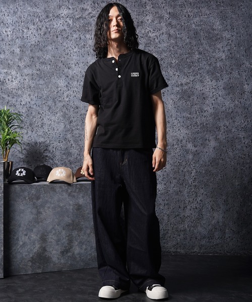 Laufer(ロイファー)の「【Laufer】ボトルラベル クロップド ヘンリーネックTシャツ / バックプリント&胸刺繍 ユニセックス(Tシャツ/カットソー・メンズ・ネイビー/ナチュラル/ブラック/スミクロ・M/S/L)」の14枚目の写真