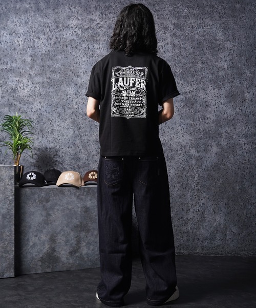 Laufer(ロイファー)の「【Laufer】ボトルラベル クロップド ヘンリーネックTシャツ / バックプリント&胸刺繍 ユニセックス(Tシャツ/カットソー・メンズ・ネイビー/ナチュラル/ブラック/スミクロ・M/S/L)」の15枚目の写真