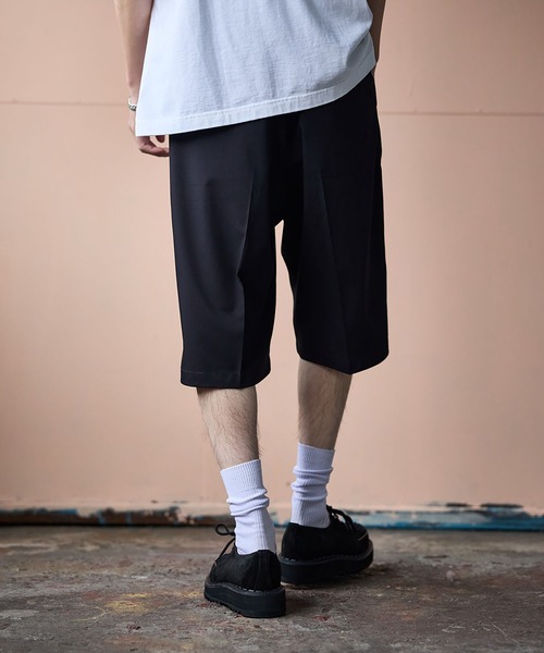 Dickies（ディッキーズ）の「Dickies / ディッキーズ：別注 Wide Work Shorts：ONLYARK-3-2604[AST]（その他パンツ・メンズ・ブラック・M）」の2枚目の写真