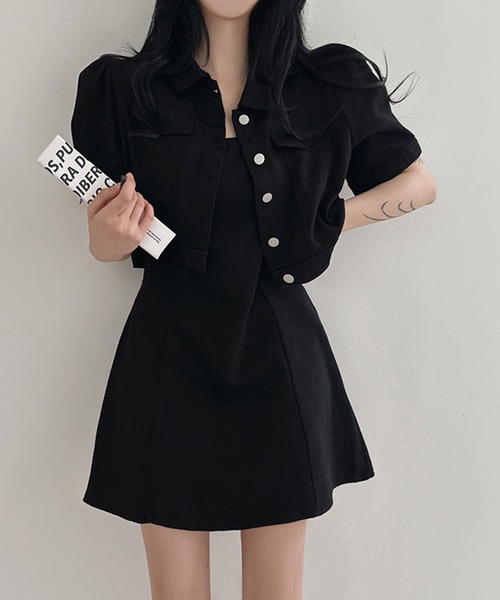 Girly Doll(ガーリードール)の「【セットアップ】パフスリショートジャケット&ミニキャミワンピース(セットアップ・レディース・ブラック/ベージュ・FREE)」の3枚目の写真
