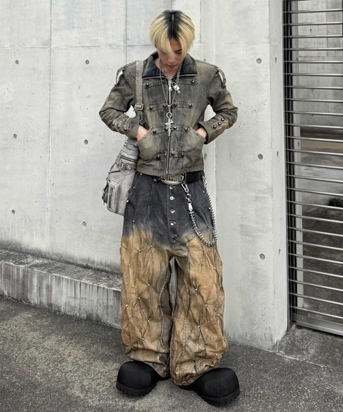 RICH（リッチ）の「【RICH】MULTI RIVET DIRT WASHED WIDE PANTS  / 【RICH】ダーティーウォッシュリベットワイドデニムパンツ＜着用動画あり＞（デニムパンツ・メンズ・チャコール・M/XS）」の20枚目の写真