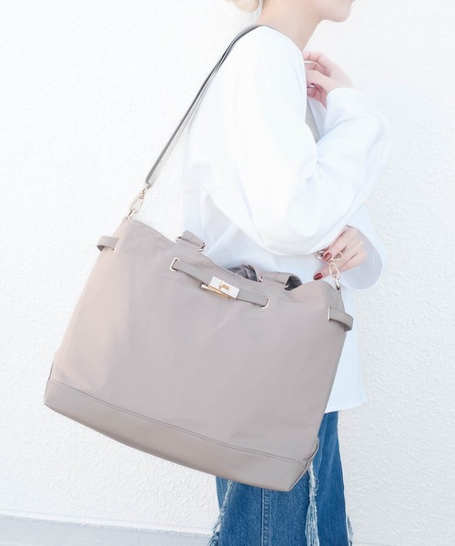 Chick(チック)の「【es】【susabi/スサビ】STACEY 撥水キャンバス&撥水ナイロン 2WAY トートバッグ マザーズバッグ(トートバッグ・レディース・ライトグレー/ブラック/ベージュ/ホワイト系1/ホワイト系2・FREE)」の8枚目の写真