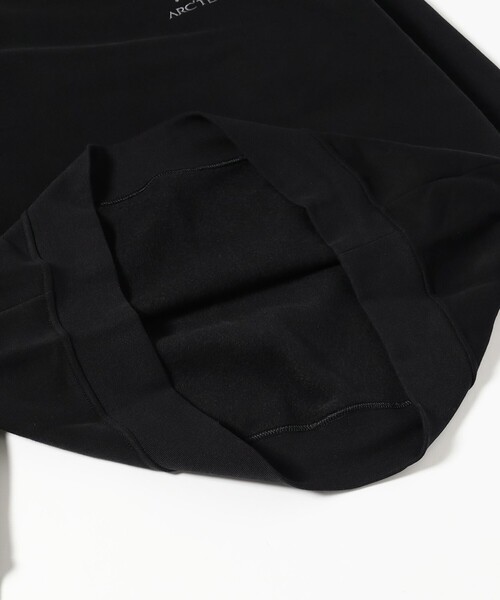 ARC'TERYX(アークテリクス)の「ARC’TERYX / Emblem Fleece Crew(スウェット・メンズ・ブラック・X-LARGE/LARGE/MEDIUM/SMALL)」の5枚目の写真