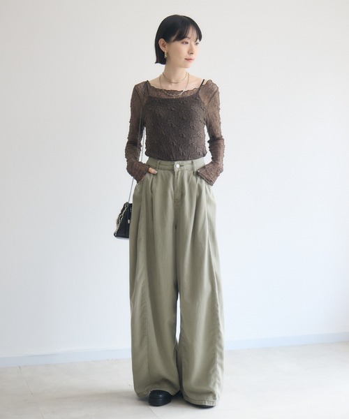 Paradise Picnic(パラダイスピクニック)の「TRANOI. カーブカラーデニムパンツ(デニムパンツ・レディース・カーキ/ブルー・SMALL/MEDIUM)」の5枚目の写真