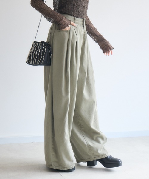 Paradise Picnic(パラダイスピクニック)の「TRANOI. カーブカラーデニムパンツ(デニムパンツ・レディース・カーキ/ブルー・SMALL/MEDIUM)」の10枚目の写真