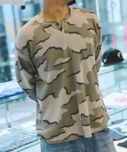 Camo Waffle Henley Neck Long Sleeve T-shirt（Tシャツ/カットソー