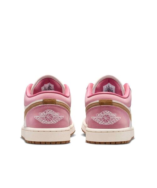 JORDAN BRAND(ジョーダンブランド)の「エア ジョーダン 1 LOW ウィメンズシューズ / Air Jordan 1 Low Women's Shoes DC0774-609 Desert Berry(スニーカー・レディース・ピンク系その他2・24.5/23/22.5/25/23.5/24/26/25.5/22)」の6枚目の写真