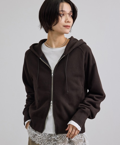 SALON adam et rope'(サロン アダム エ ロペ)の「TOMPKINS 裏毛パーカー(パーカー・レディース・ベージュ系その他/ダークブラウン・FREE)」の1枚目の写真