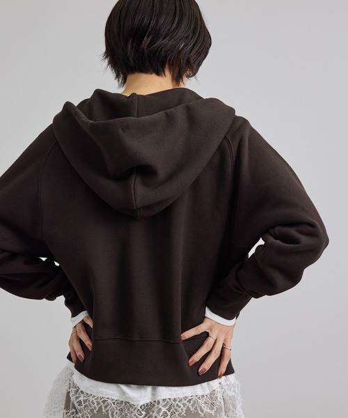 SALON adam et rope'(サロン アダム エ ロペ)の「TOMPKINS 裏毛パーカー(パーカー・レディース・ベージュ系その他/ダークブラウン・FREE)」の6枚目の写真