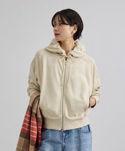 SALON adam et rope'(サロン アダム エ ロペ)の「TOMPKINS 裏毛パーカー(パーカー・レディース・ベージュ系その他/ダークブラウン・FREE)」の8枚目の写真