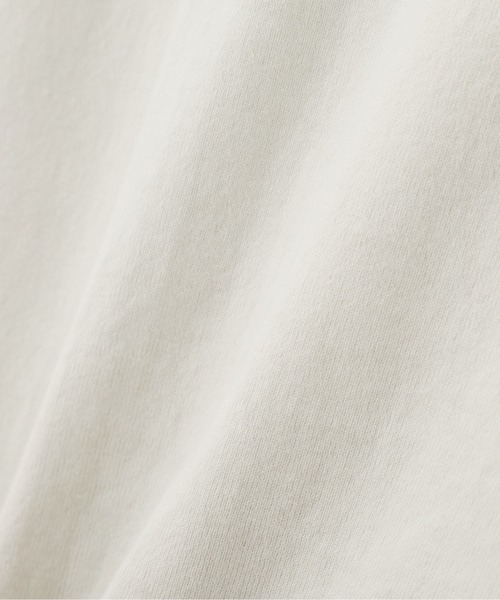 MHL.（エムエイチエル）の「MATTE COTTON JERSEY（Tシャツ/カットソー・メンズ・オフホワイト/グレー/ボルドー・MEDIUM/LARGE）」の7枚目の写真