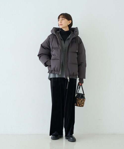 Rouge vif Anna(ルージュヴィフアンナ)の「ベロアストレッチイージーパンツ/ウエストゴム(その他パンツ・レディース・ブラック/ワイン・36/38)」の19枚目の写真