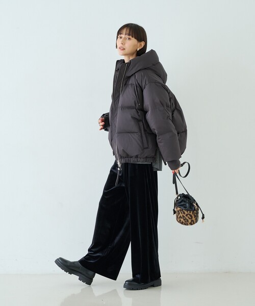 Rouge vif Anna(ルージュヴィフアンナ)の「ベロアストレッチイージーパンツ/ウエストゴム(その他パンツ・レディース・ブラック/ワイン・36/38)」の20枚目の写真