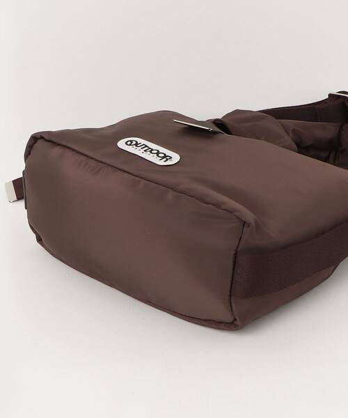 fredy emue（フレディエミュ）の「【OUTDOOR PRODUCTS】ナイロン2wayベルトトートバッグS（トートバッグ・レディース・ブラウン/シルバー/ブラック・FREE）」の15枚目の写真