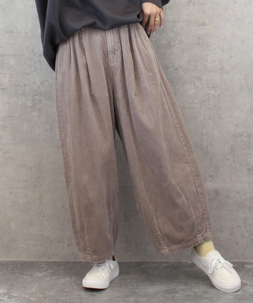 SELECT LEVERY(セレクトリベリー)の「コーデュロイサーカスパンツ(その他パンツ・レディース・ブラック/グレー/ブラウン/ベージュ/モカ/オフホワイト・X-LARGE/LARGE/SMALL/MEDIUM)」の3枚目の写真