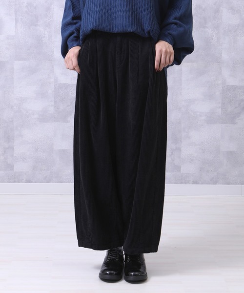 SELECT LEVERY(セレクトリベリー)の「コーデュロイサーカスパンツ(その他パンツ・レディース・ブラック/グレー/ブラウン/ベージュ/モカ/オフホワイト・X-LARGE/LARGE/SMALL/MEDIUM)」の2枚目の写真